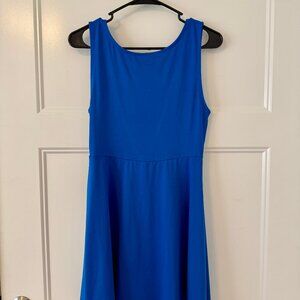 Lovely blue dress from H&M with deep cut in the back medium size